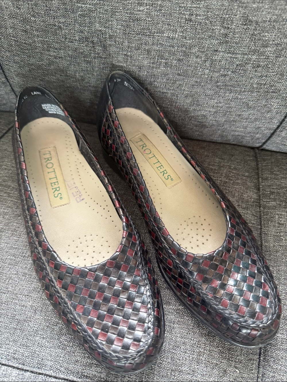 Trotters Two-Tone Woven Leather Loafers in Black and Burgundy